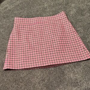 J. Crew brand new Pink and White Houndstooth Mini Skirt